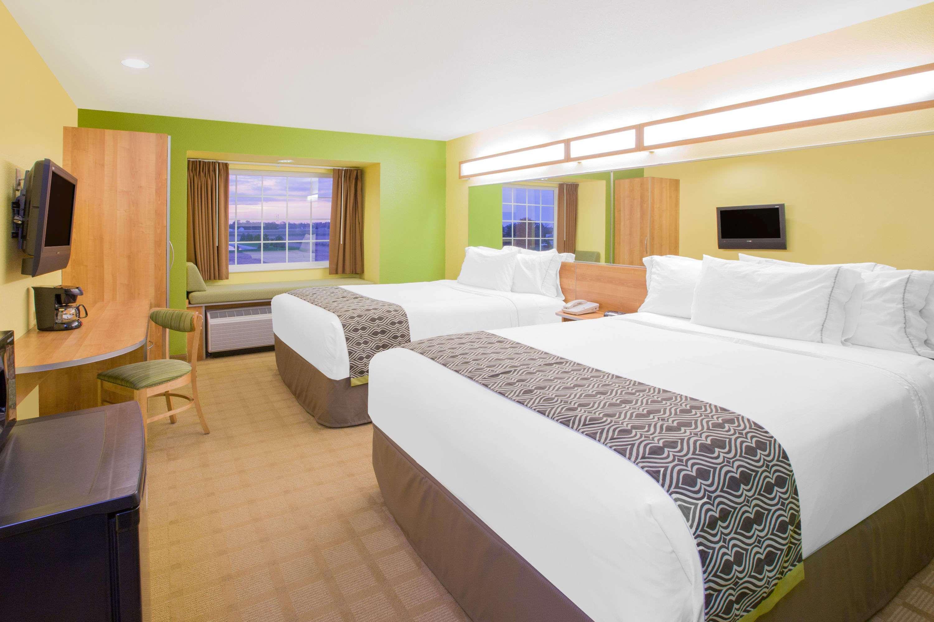 Microtel Inn & Suites By Wyndham Delphos Exteriér fotografie