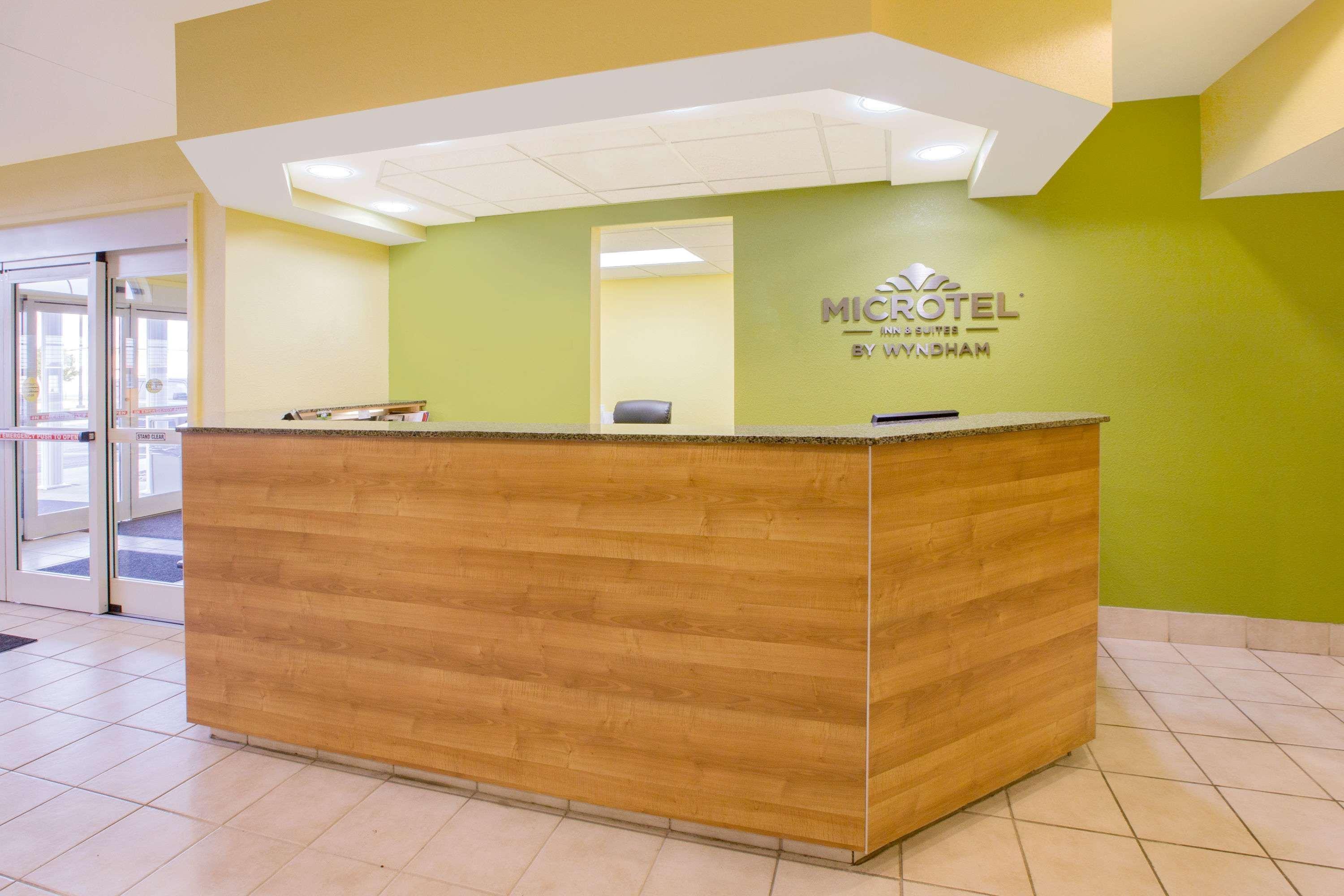 Microtel Inn & Suites By Wyndham Delphos Exteriér fotografie