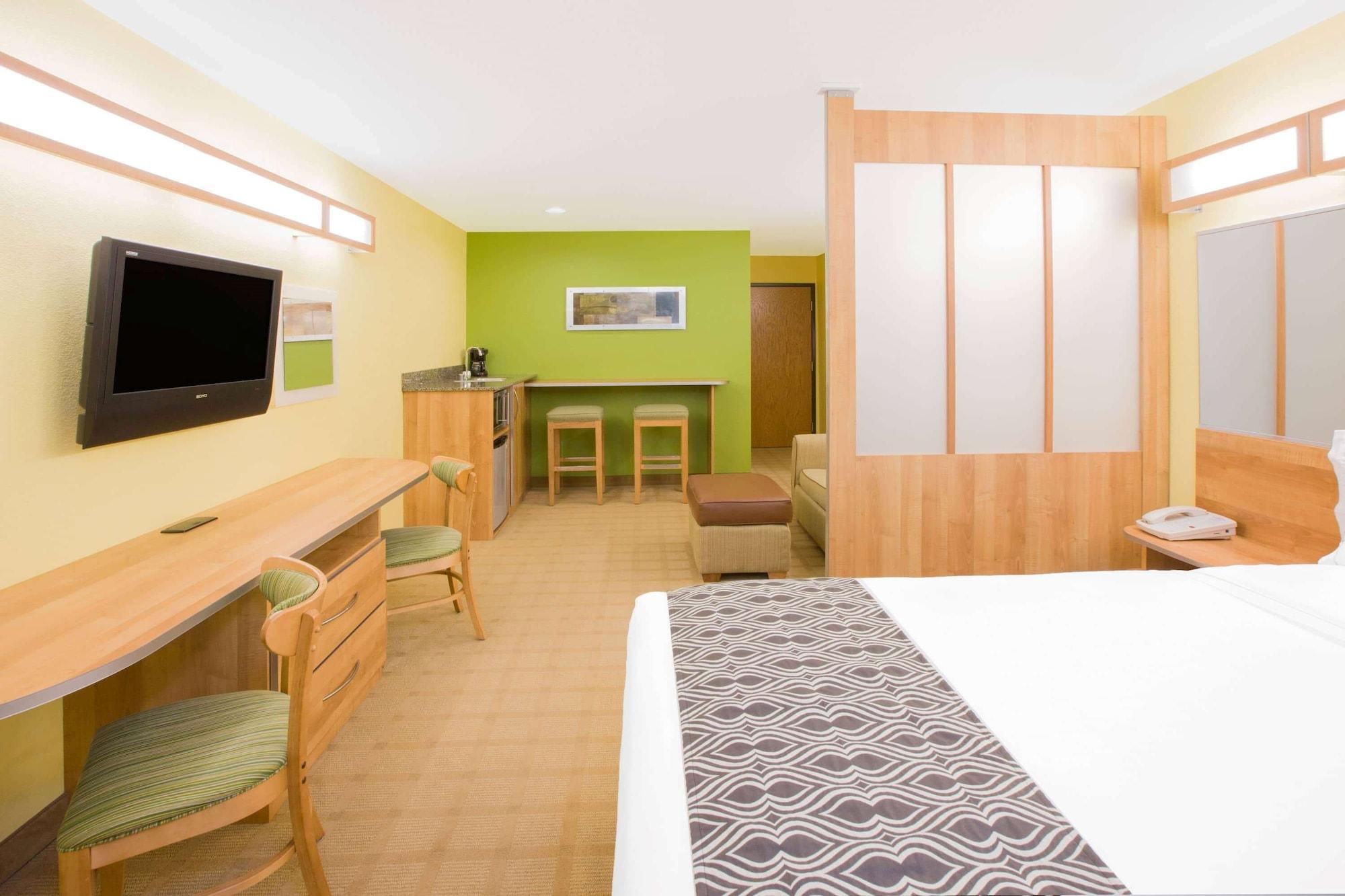 Microtel Inn & Suites By Wyndham Delphos Exteriér fotografie